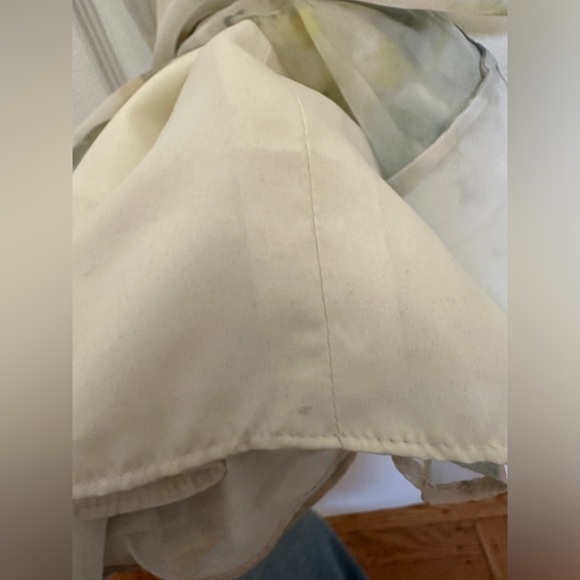 Jenny Yoo Alanna Chiffon Bridesmaid Dress in Ivory Sage Vintage Floral - Picture 5 of 6